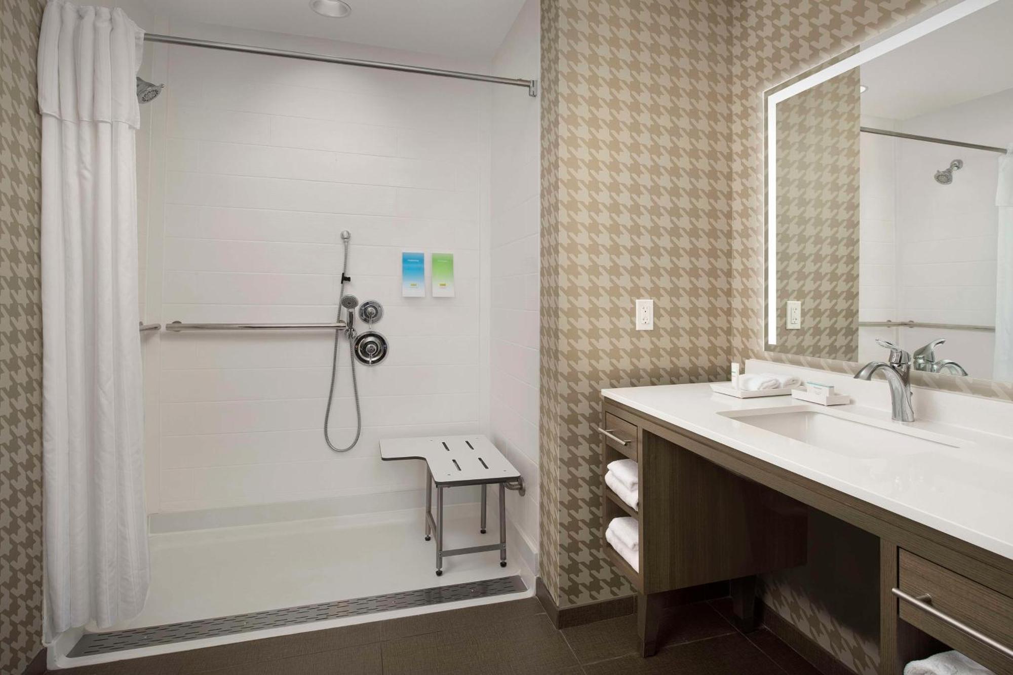 Home2 Suites By Hilton Clovis Fresno Airport Bagian luar foto